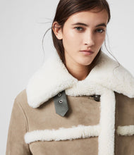 Load image into Gallery viewer, Bronx Shearling Coat